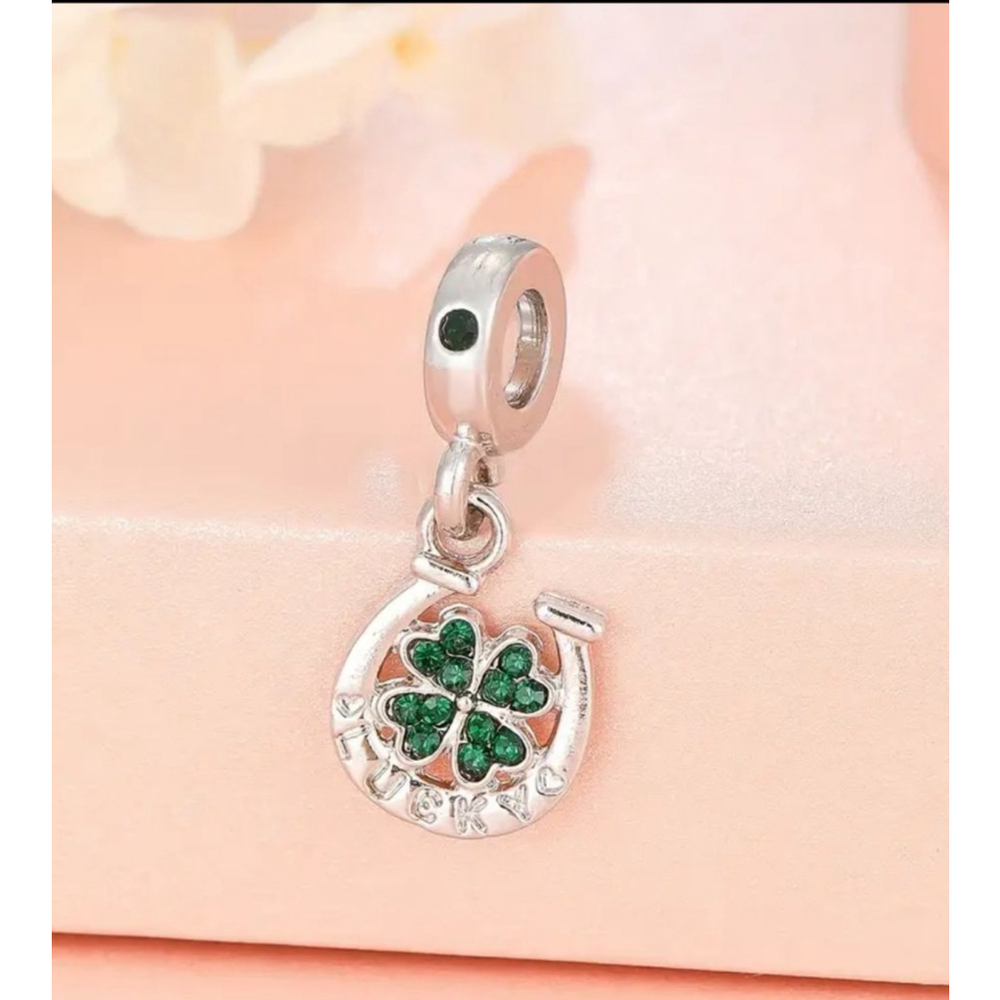 Charm Horseshoe Clover Green Silver